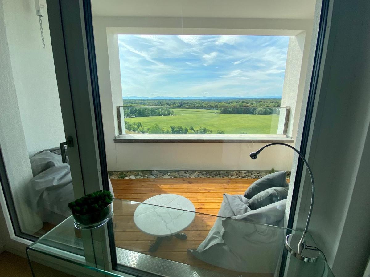 Alpen-Panorama Suite - Einzigartige Privatsuite Hoch Ueber Muenchen, 12Tes Og, Alpenblick, Loggia, Whirlpool, 15 Minuten Zum Zentrum, Ruhe Und Erholung In Der Stadt Muenchen Fuer Privat Und Geschaeftlich Reisende エクステリア 写真