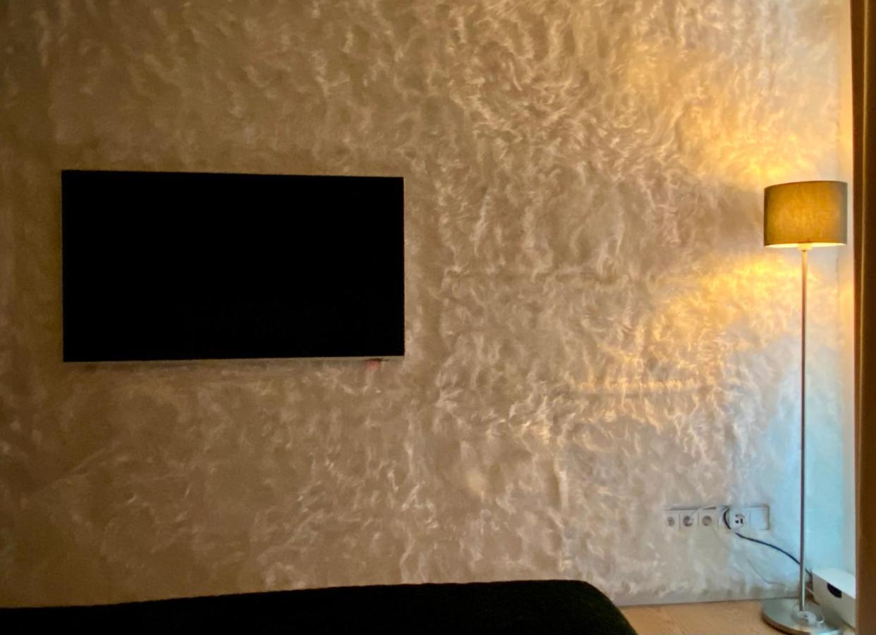 Alpen-Panorama Suite - Einzigartige Privatsuite Hoch Ueber Muenchen, 12Tes Og, Alpenblick, Loggia, Whirlpool, 15 Minuten Zum Zentrum, Ruhe Und Erholung In Der Stadt Muenchen Fuer Privat Und Geschaeftlich Reisende エクステリア 写真