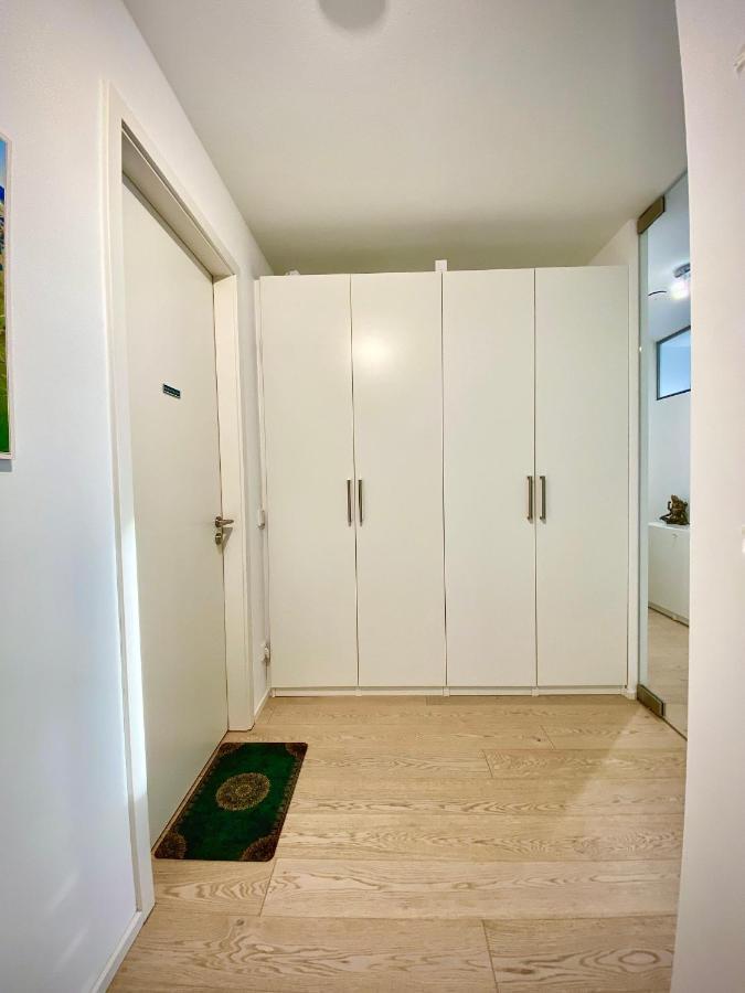Alpen-Panorama Suite - Einzigartige Privatsuite Hoch Ueber Muenchen, 12Tes Og, Alpenblick, Loggia, Whirlpool, 15 Minuten Zum Zentrum, Ruhe Und Erholung In Der Stadt Muenchen Fuer Privat Und Geschaeftlich Reisende エクステリア 写真