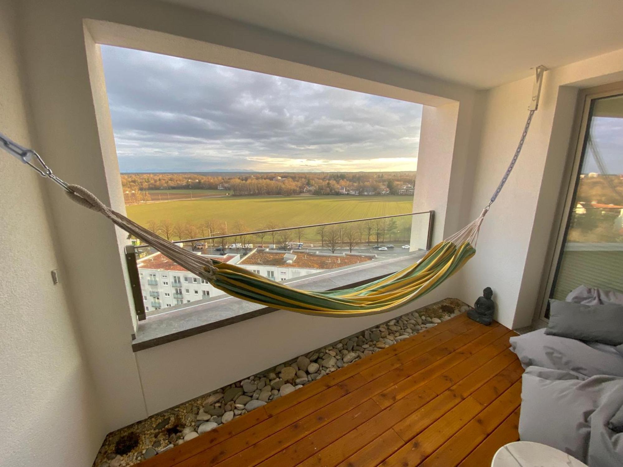 Alpen-Panorama Suite - Einzigartige Privatsuite Hoch Ueber Muenchen, 12Tes Og, Alpenblick, Loggia, Whirlpool, 15 Minuten Zum Zentrum, Ruhe Und Erholung In Der Stadt Muenchen Fuer Privat Und Geschaeftlich Reisende エクステリア 写真